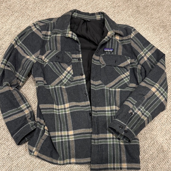 Patagonia Gray, Gold, Green Plaid Shirt Jacket - Picture 2 of 6
